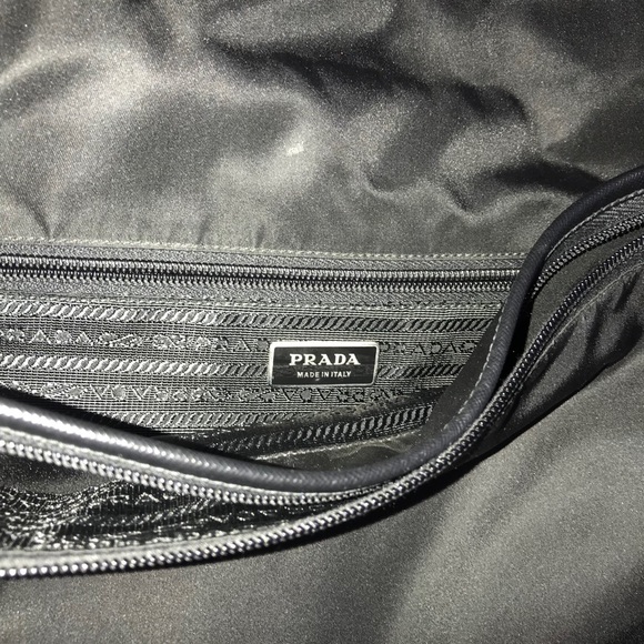 PRADA MESSENGER SIDE BAG - Picture 4 of 5